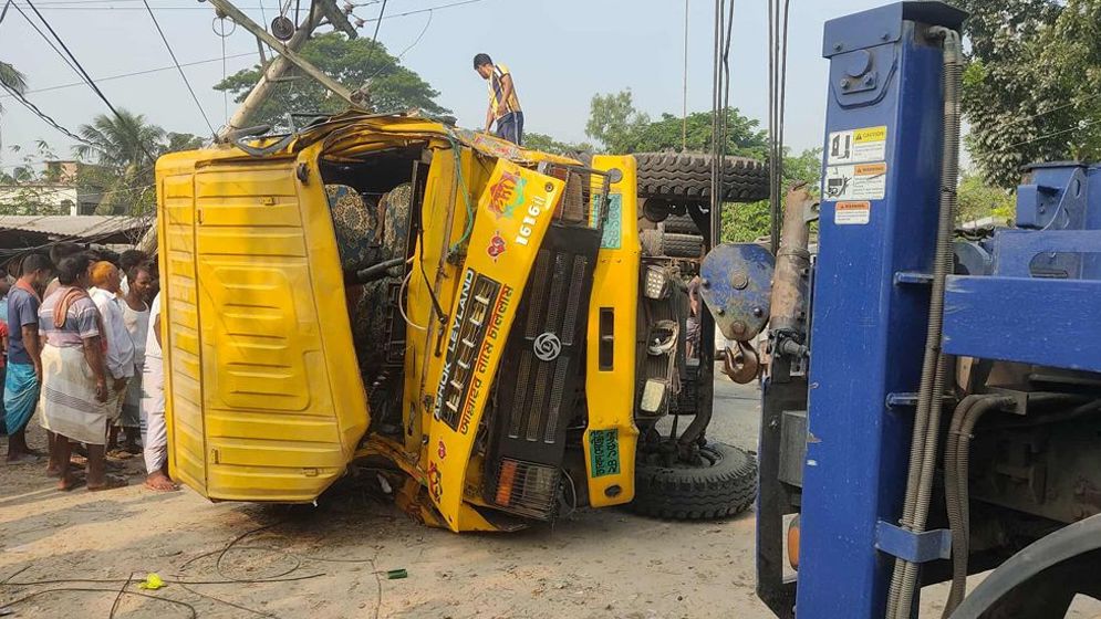 pabna-accident-68fd9253b7de4
