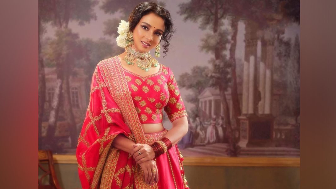 অভিনেত্রী রুনা খান। ছবি: সংগৃহীত