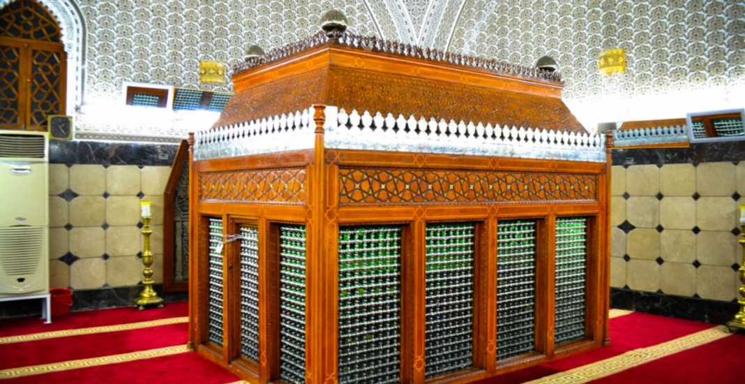 ইমাম আবু হানিফা (রহ.)-এর কবর বা মাজার ইরাকের বাগদাদ শহরের আল-আদামিয়া শহরে অবস্থিত। ছবি: ইন্টানেট