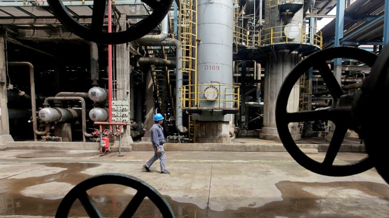 ভেনেজুয়েলার তেল বিক্রি ‘অনির্দিষ্টকালের জন্য’