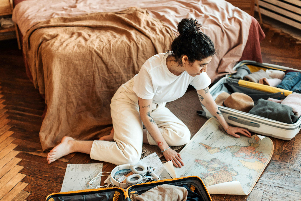 বর্তমানে ভ্রমণ পরিকল্পনা করা হয় নিজের শখ, আবেগ আর প্রযুক্তির সঠিক সমন্বয়ে।