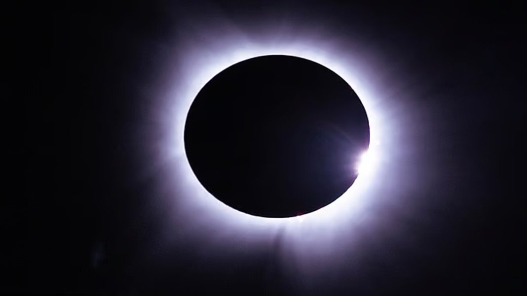 দীর্ঘ পূর্ণ সূর্যগ্রহণ ঘটতে যাচ্ছে ২০২৭ সালের ২ আগস্ট। ছবি: সংগৃহীত