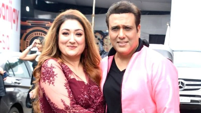 গোবিন্দ ও তার স্ত্রী সুনীতা আহুজা। ছবি: প্রকেরালা