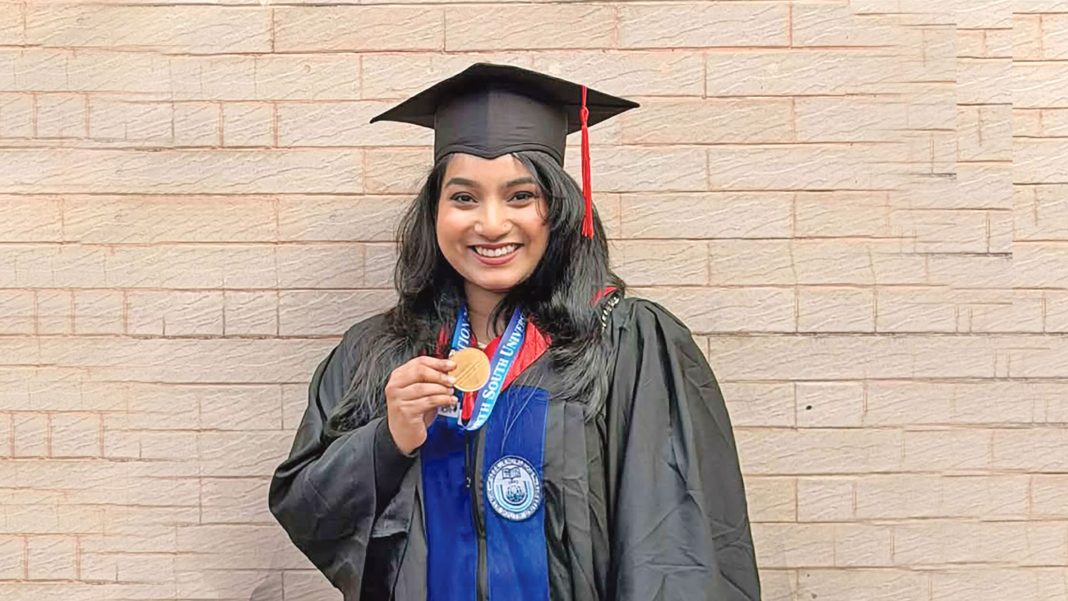 ক্যাম্পাস বাবা বেঁচে থাকলে স্বর্ণপদক দেখে কেঁদে ফেলতেন ইলিয়াস শান্ত, ঢাকা প্রকাশ : ১৮ জানুয়ারি ২০২৬, ১১: ০০ বাবা বেঁচে থাকলে স্বর্ণপদক দেখে কেঁদে ফেলতেন মাহিরা ইসলাম আসফি।