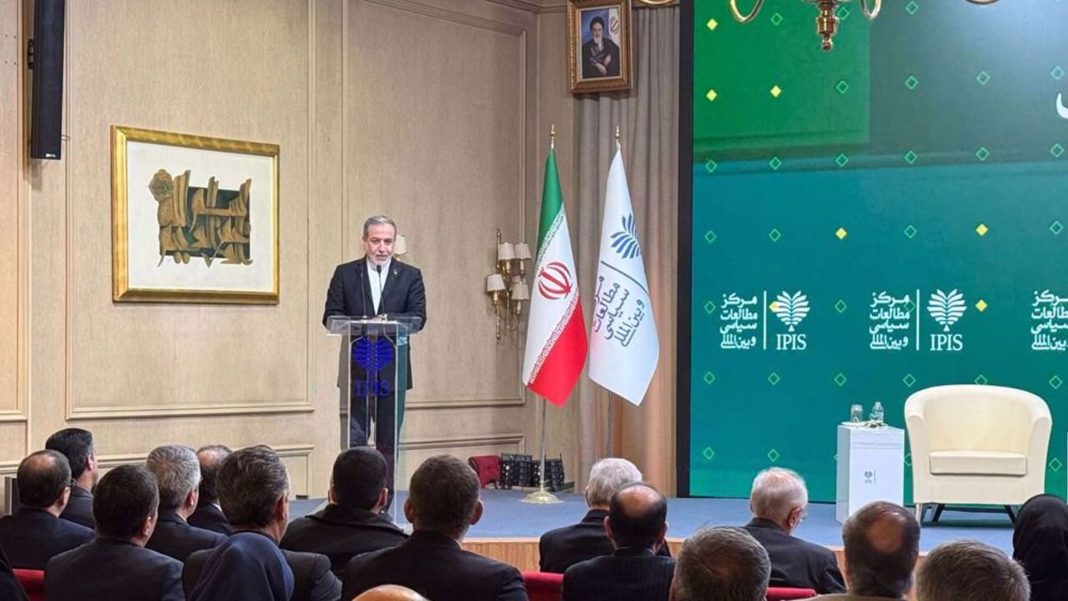 যুদ্ধের জন্য প্রস্তুত থাকা অবস্থায় ইরান কূটনীতি অনুসরণ করে বলে জানান পররাষ্ট্রমন্ত্রী। ছবি: সংগৃহীত