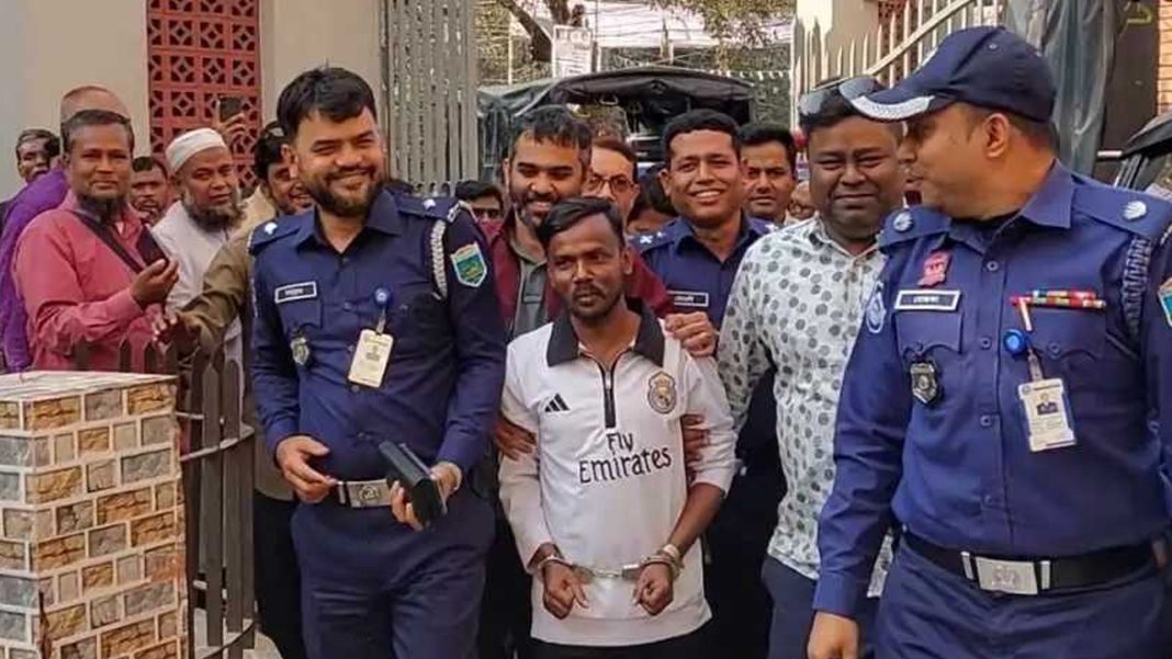 বৃহস্পতিবার (১৯ ফেব্রুয়ারি) দুপুরে গ্রেফতার হন হিরো আলম। ছবি: সংগৃহীত