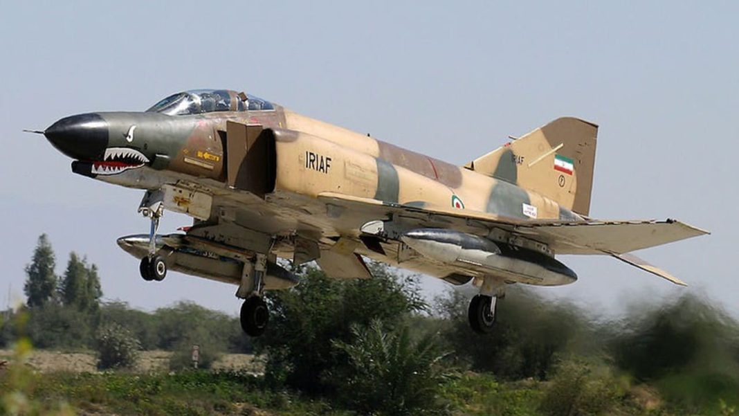 ইরানের প্রশিক্ষণ বিমান দুর্ঘটনায় একজন পাইলটের মৃত্যু হয় বলে জানা গেছে। ছবি: সংগৃহীত