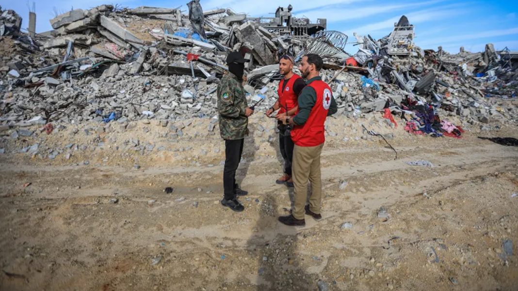 আনুষ্ঠানিকভাবে যুদ্ধবিরতি হলেও ফিলিস্তিনের গাজা উপত্যাকায় এখনও পুরোপুরি থামেনি ইসরাইলি বর্বরতা। ছবি: আনাদোলু এজেন্সি