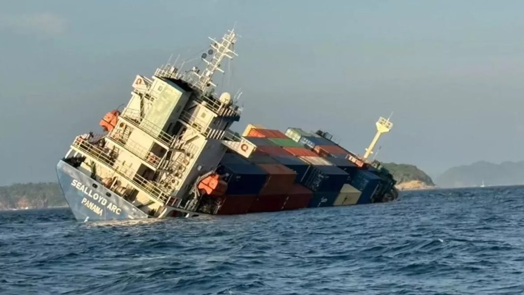 বাংলাদেশগামী এই জাহাজটিতে আমদানিকৃত পণ্য থাকায় দেশের বাজারে এর কোনো প্রভাব পড়বে কি না, তা নিয়ে সংশ্লিষ্ট আমদানিকারকদের সাথে যোগাযোগের চেষ্টা চলছে।