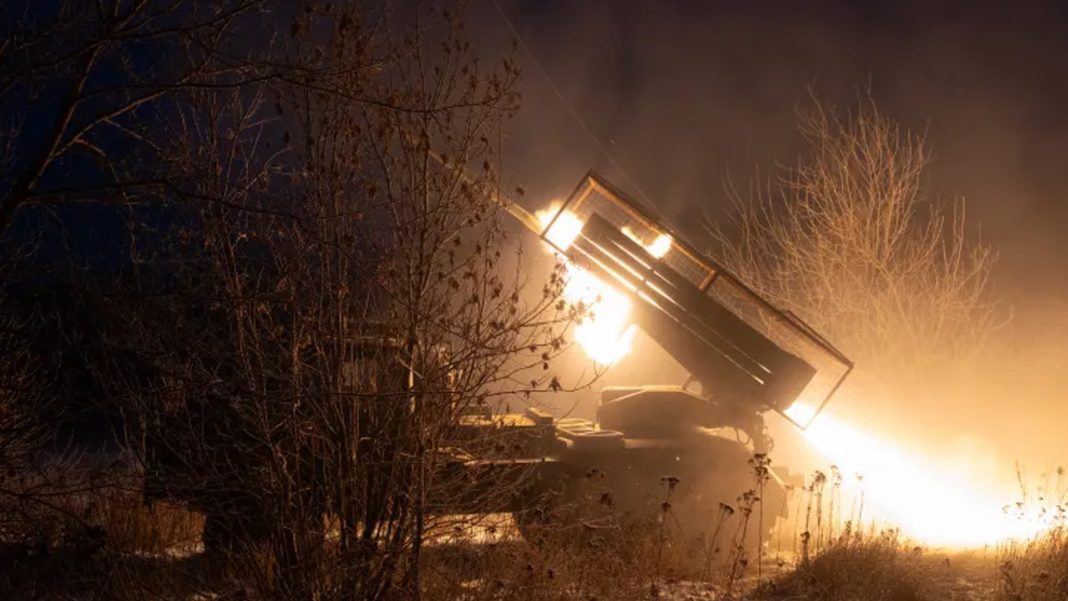 রাশিয়া-ইউক্রেনের তীব্র হামলা