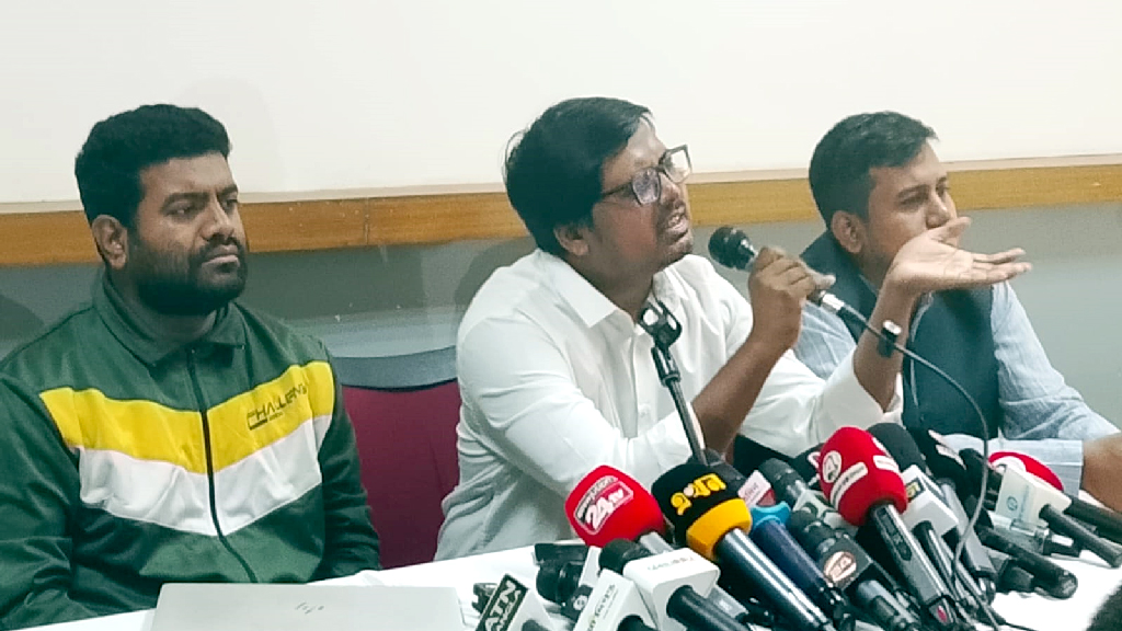 বুধবার জাতীয় প্রেসক্লাবে মিডিয়া ওয়াচ বাংলাদেশের সংবাদ সম্মেলন।